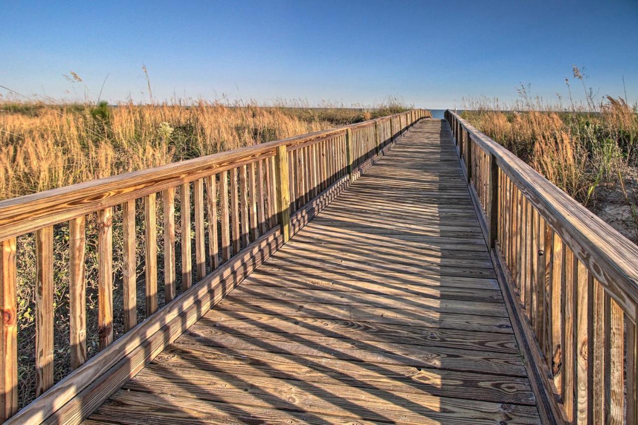 Hilton Head Ocean-View Villa Steps To Beach! Хилтън Хед Айлънд Екстериор снимка